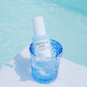 سرم آبرسان اسکین 1004 ماداگاسکار سنتلا مدل Hyalu-Cica Blue Serum حجم 30 میلی